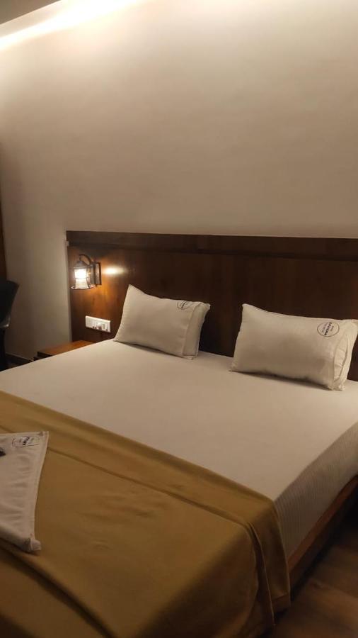 Hotel Anvisha Executive Mangvadi 外观 照片