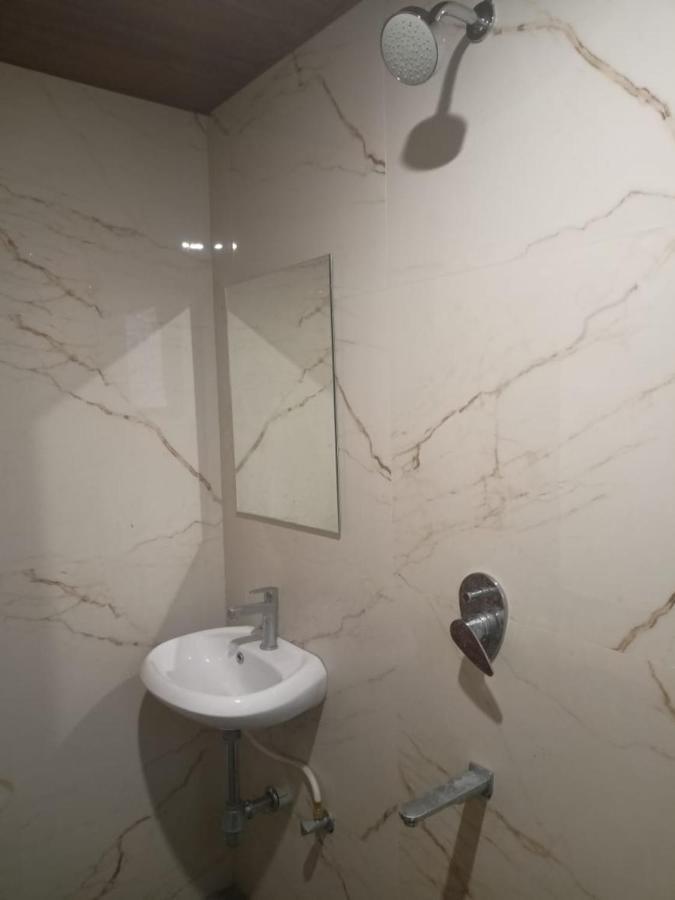 Hotel Anvisha Executive Mangvadi 外观 照片