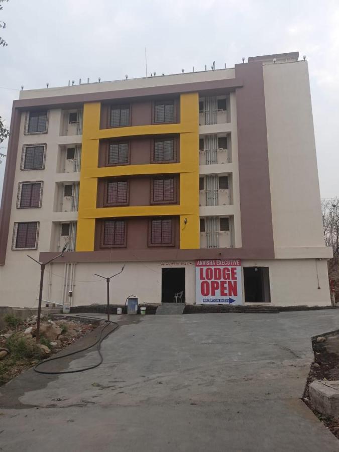 Hotel Anvisha Executive Mangvadi 外观 照片